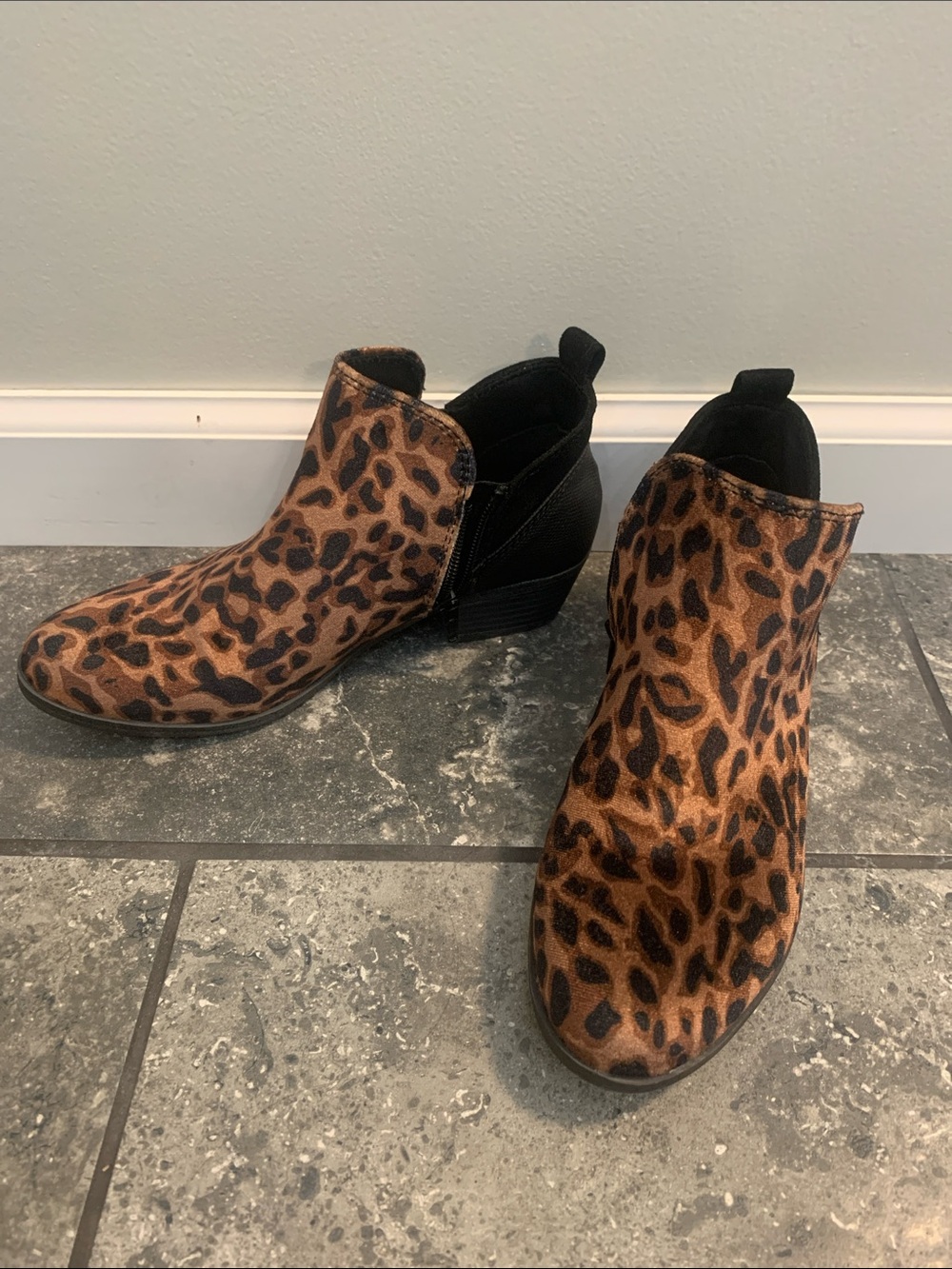 Leopard Print Ankle Booties in Brown - Women's Fashion Booties